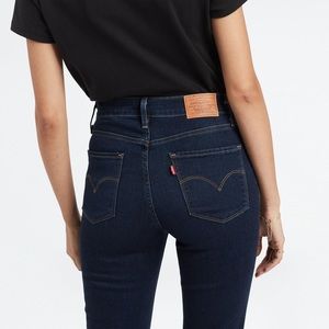Levi’s 724 High Rise Straight, size 27